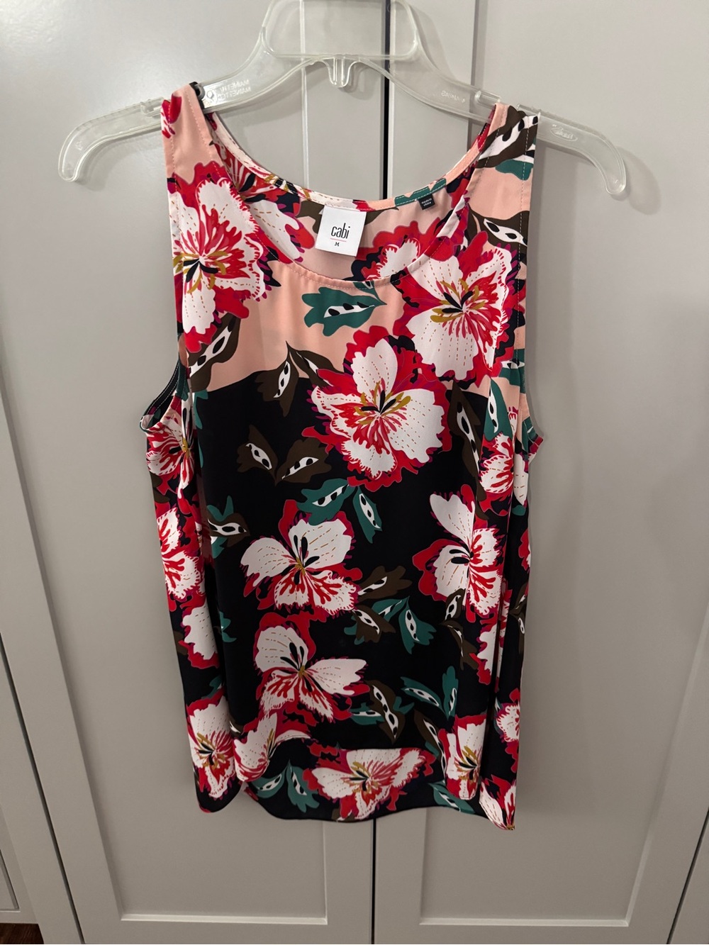 Cabi Floral Sleeveless Blouse Medium Pink Black Tropical Print Tank Top